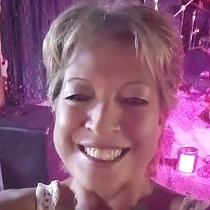 Meet your Posher, Rose